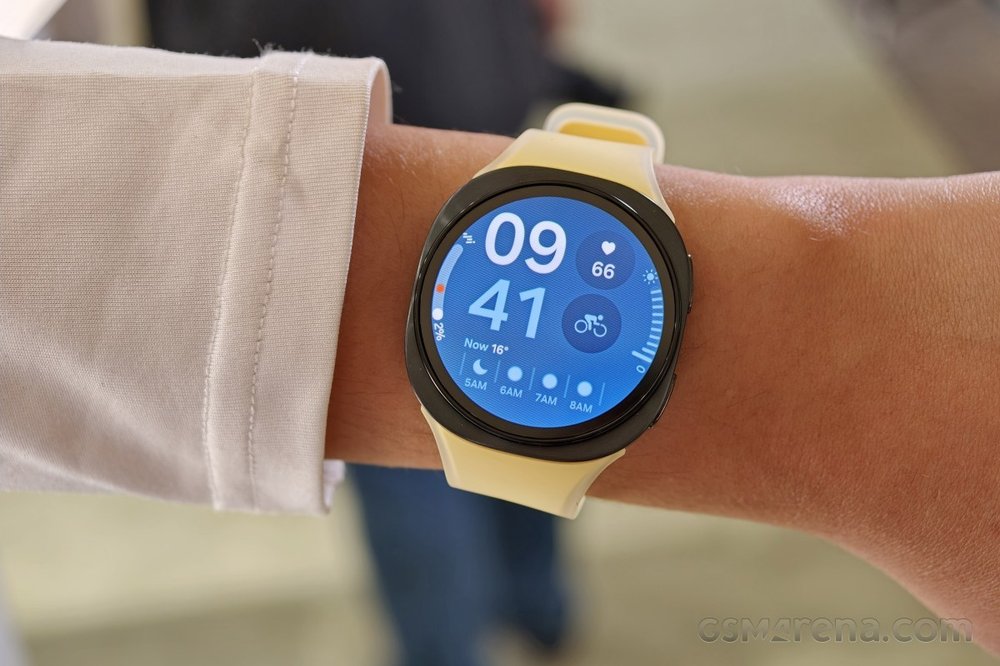 Samsung разрабатывает новые умные часы без операционной системы Wear OS